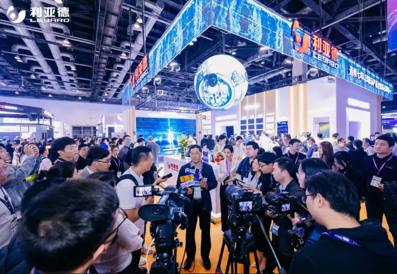 AI赋能LED显示屏行业：手艺刷新与应用场景的无限可能